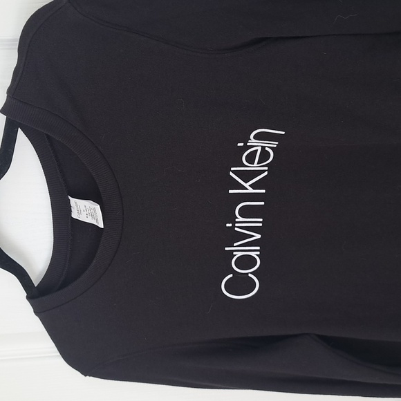 Black crew neck sweater - Picture 2 of 3